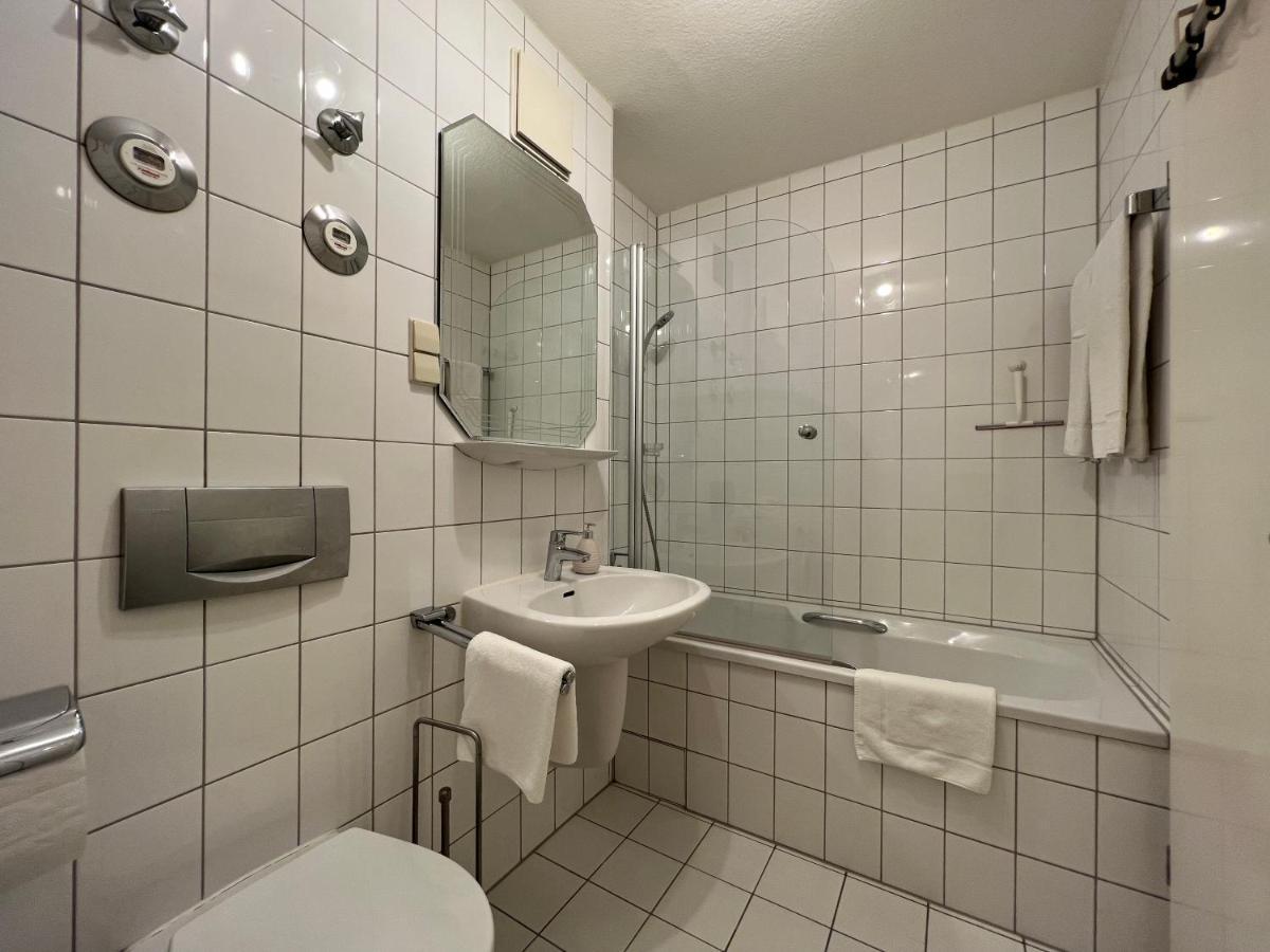 Maisonette Penthouse Fuer 8 Personen By Rabe - Free Netflix & Kostenloser Parkplatz & Grosse Terrasse Καρλσρούη Εξωτερικό φωτογραφία